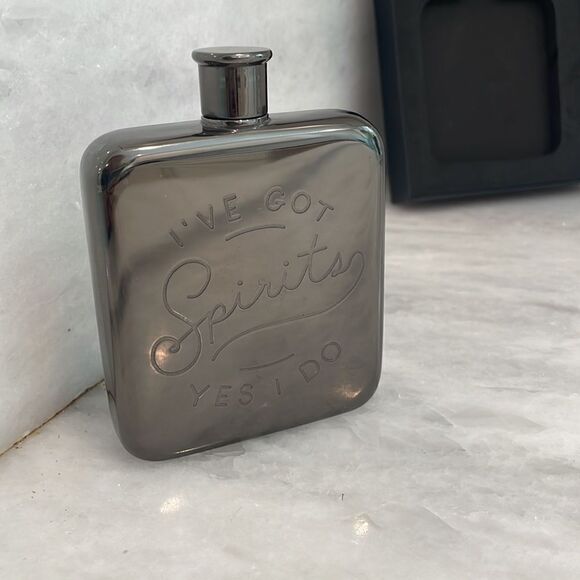 EASY TIGER Flask Silver "I've Got Spirits Yes I Do" 6 oz NWOT gift idea - Picture 11 of 12